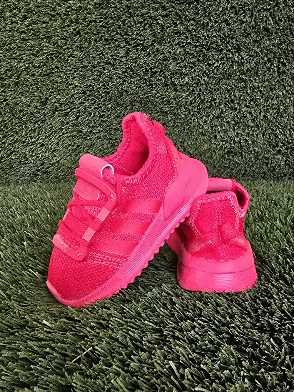 ADIDAS U Path Run "Triple Scarlet"